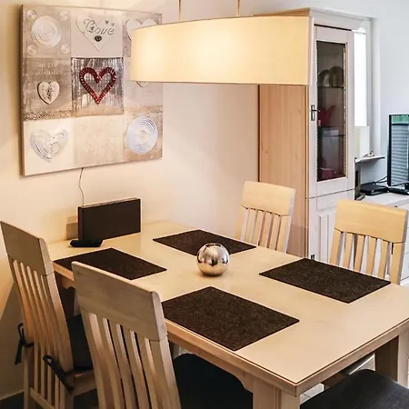 Gorgeous In Breege-juliusruh With Kitchen בית נופש
