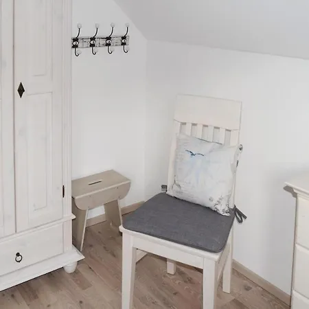 בית נופש Gorgeous In Breege-juliusruh With Kitchen